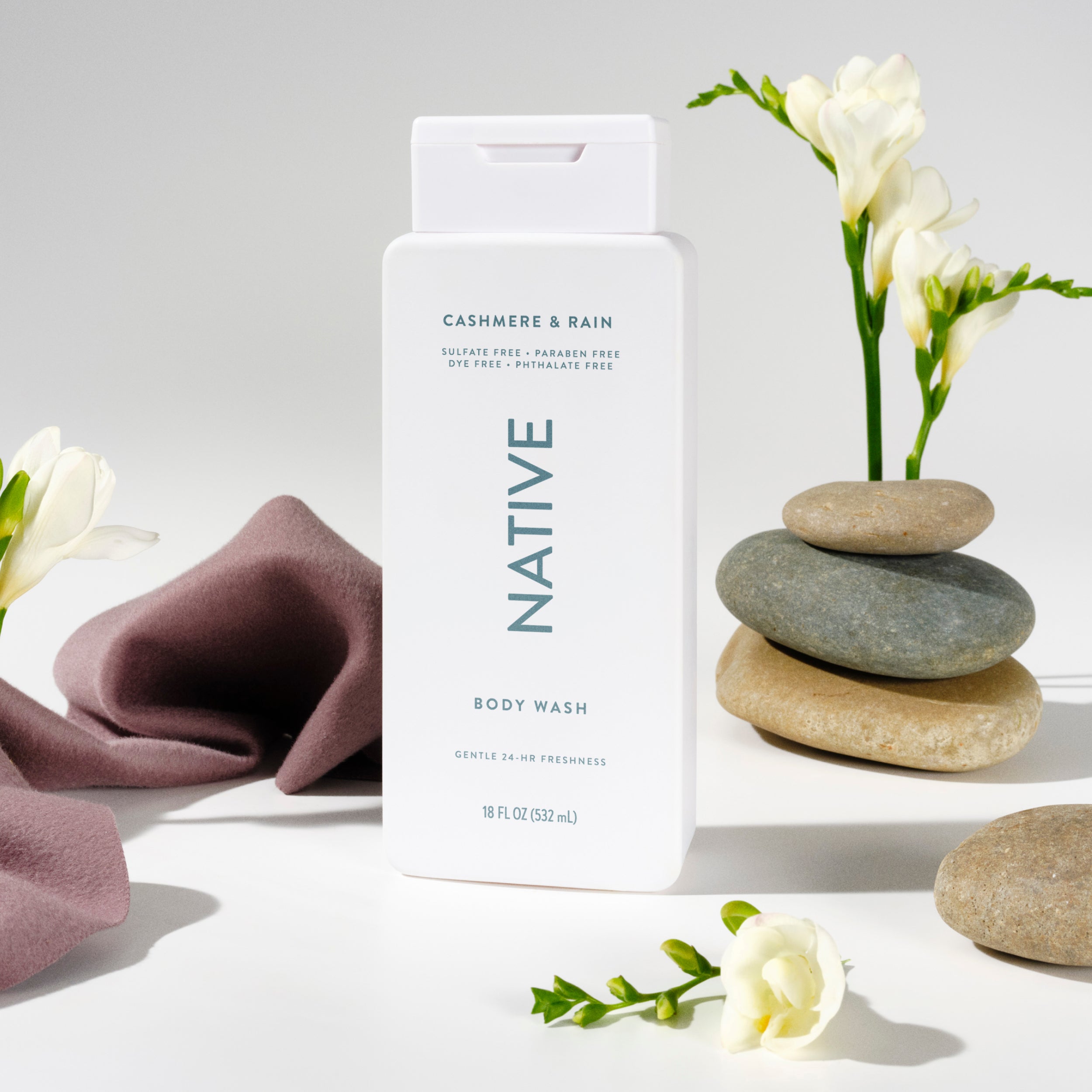Body Wash Classic Cashmere and Rain 18oz Daily Routine