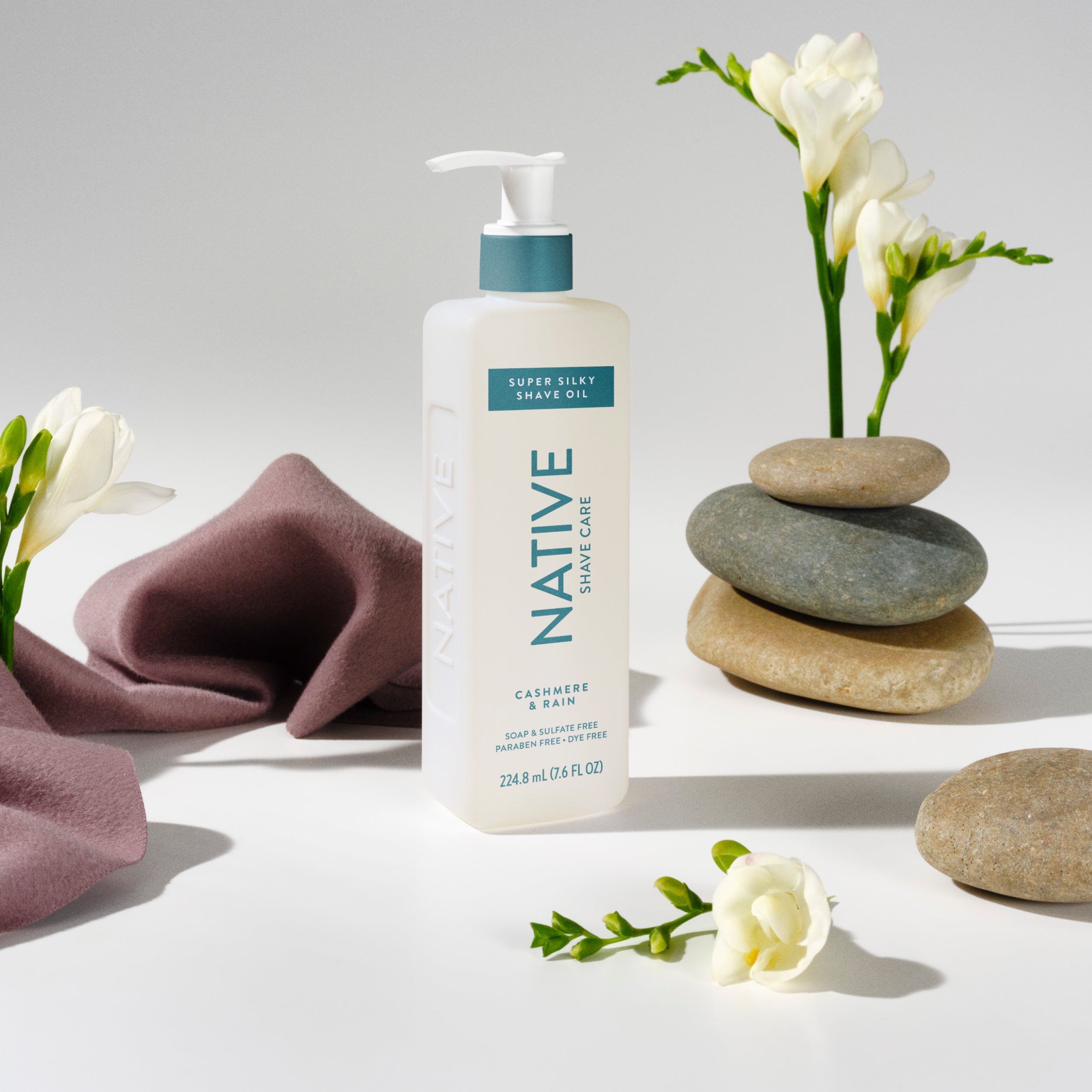 Silky Smooth Shave Oil Classic Cashmere and Rain 7.6oz Daily Routine